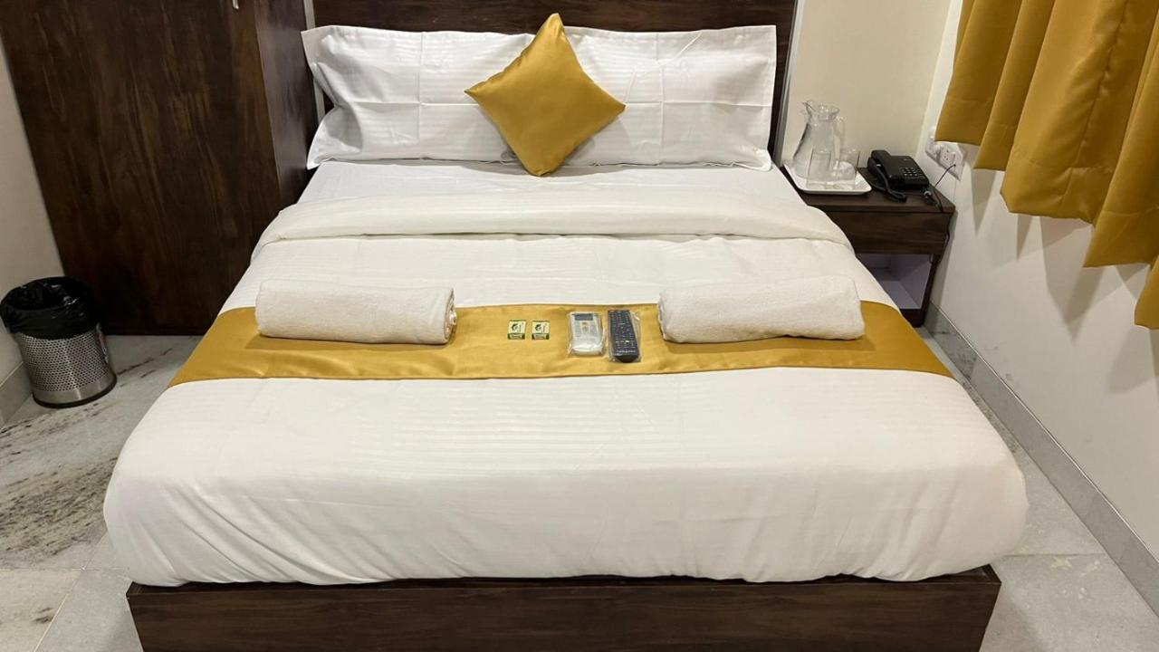 Plaza - Prabhadevi Dadar Hotel Bombay